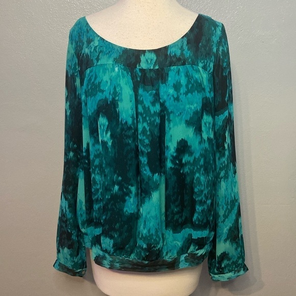 Vince Camuto Tops - Vince Camuto Long Sleeve Blouse Pleated Front Blue Green L
